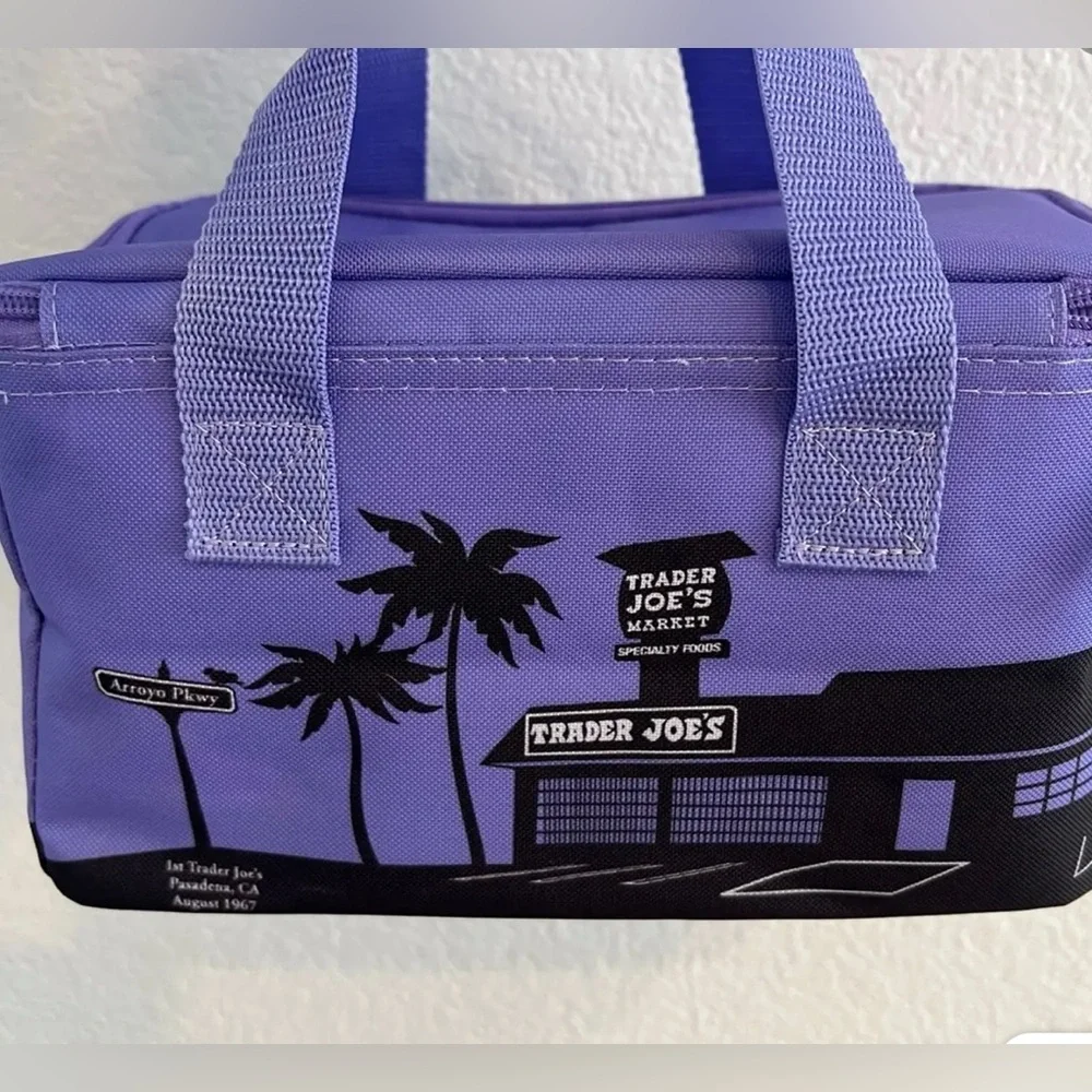 Trader Joe's Purple Insulated Lunch Bag - Picture 1 of 1